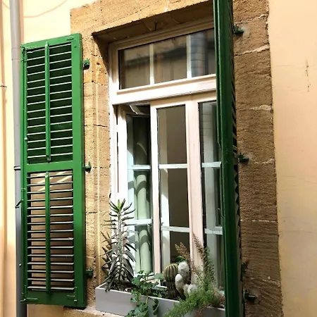 Guest house The 3 Boutique 3*